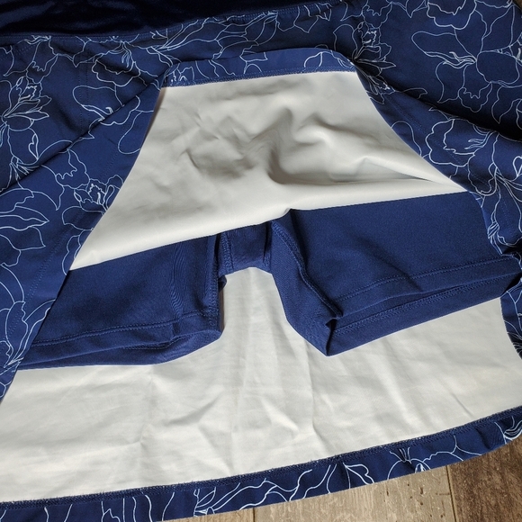 Cypress Club Women's Floral Skort Size X-Large Blue White Tummy Smoothing NWOT - Picture 6 of 13